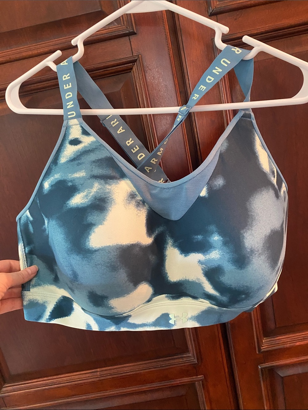 2X 50/52 Under Armour Women's Blue and White Tie-Dye Crossback Sports Bra
